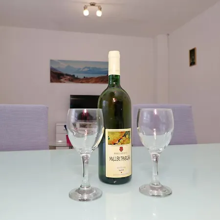 Mirela Апартаменти *